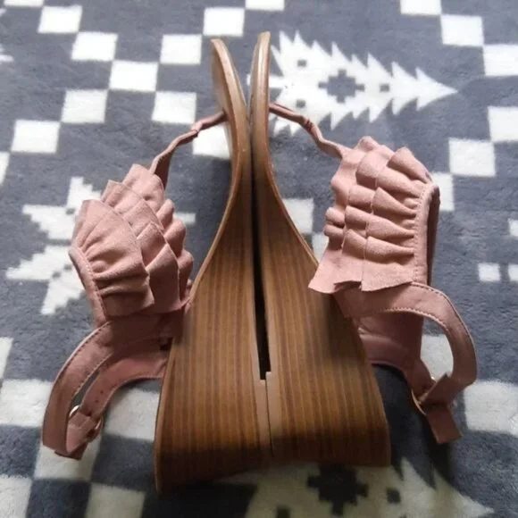 Fergalicious by Fergie Mauve Swindle Wedge Flip Flop Sandals Size 12 - Picture 7 of 12